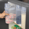 Pote Hérmetico para Armazenamento com Copo Medidor de Plástico My Box 2,5L - Lyor - Image 3