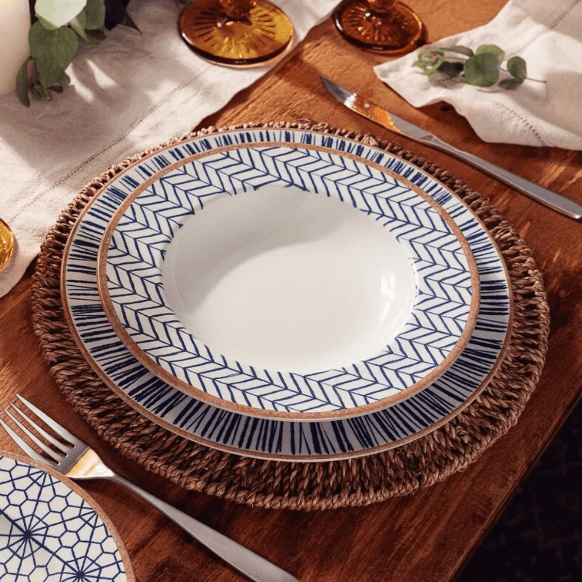 Prato Raso Tramontina Abstratta em Porcelana Decorada 28 cm - Imagem 3