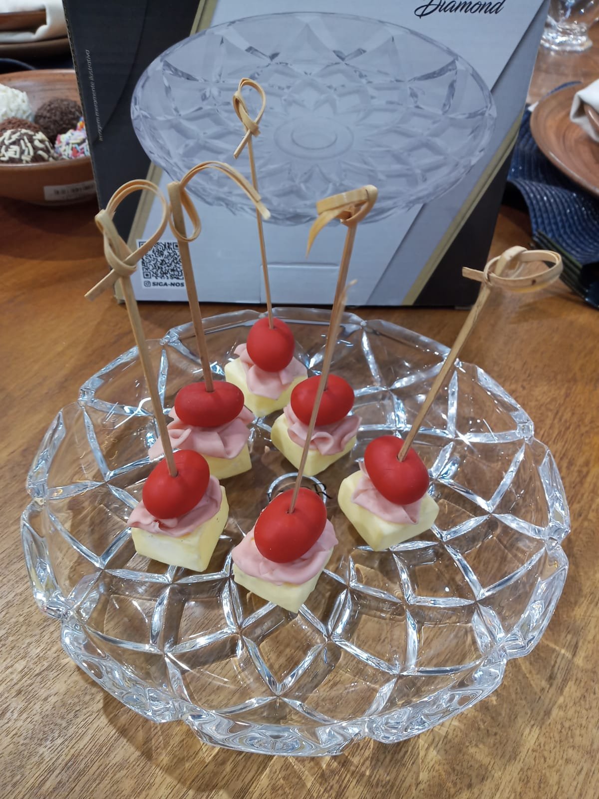 Prato Cristal Deli Diamond 18,5cm x 2,5cm - Lyor - Imagem 3